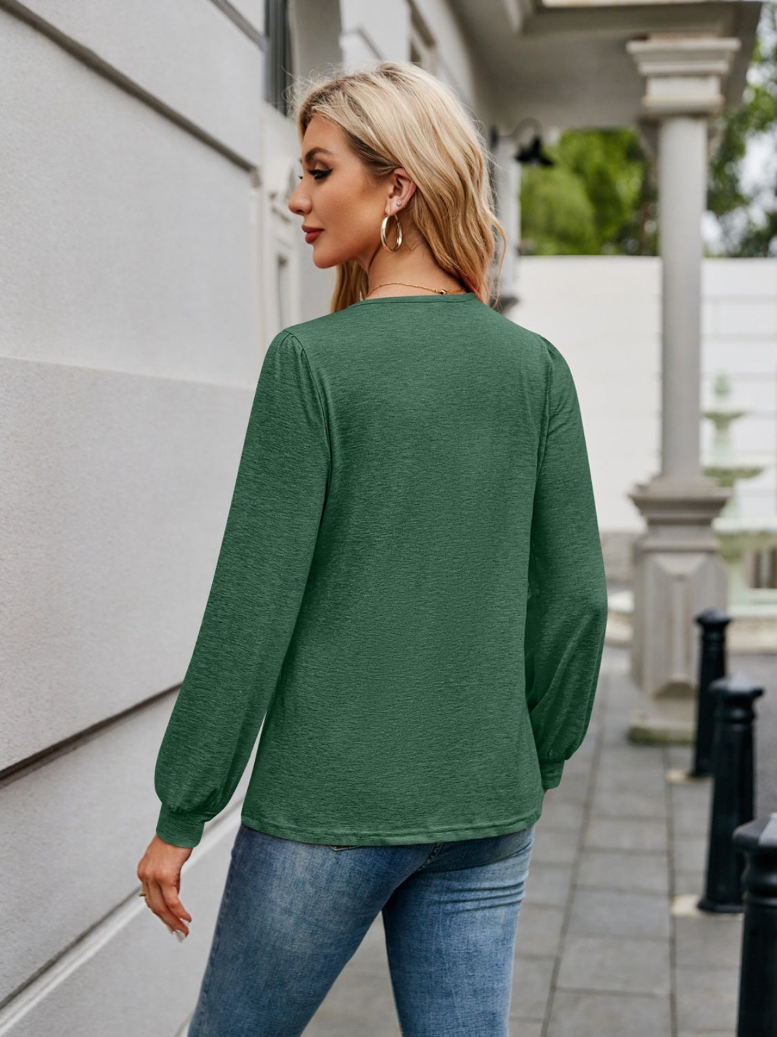 V-Neck Long Sleeve T-Shirt - Ladyez