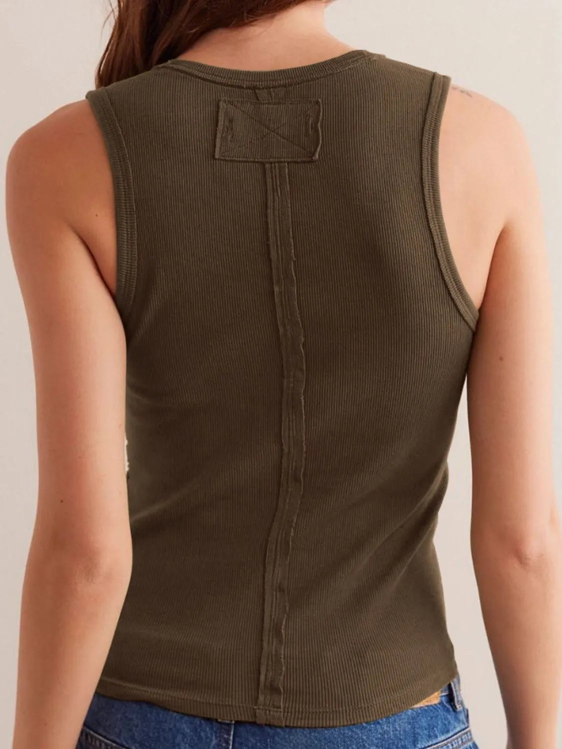 Solid V-Neck Tank - Ladyez