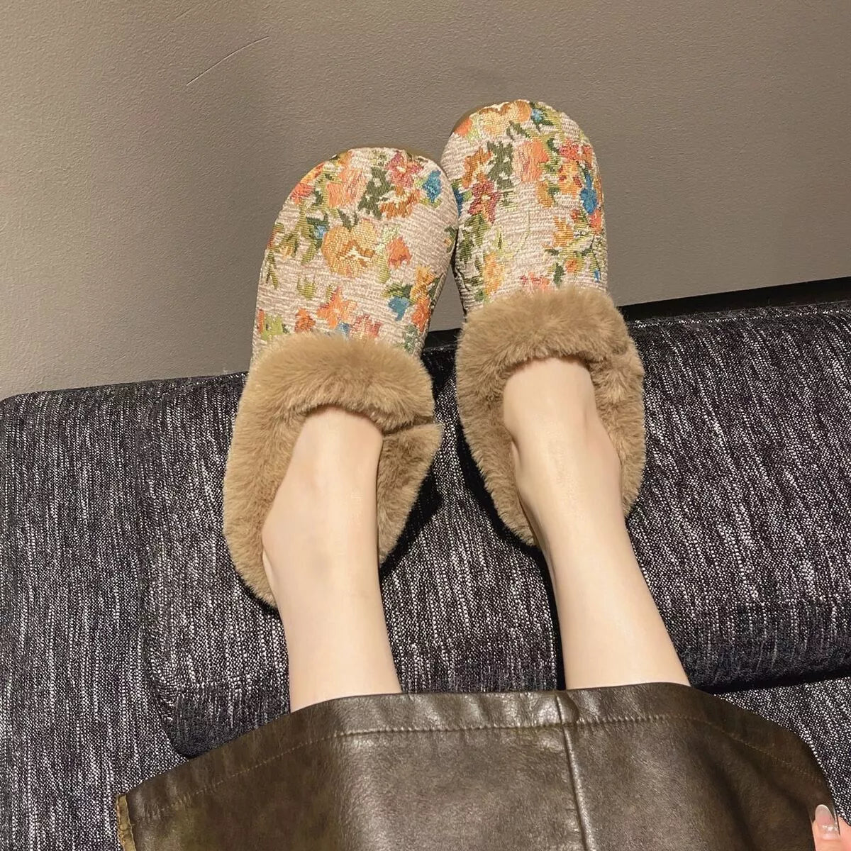 Floral Pattern Plush Lined Slip-Ons