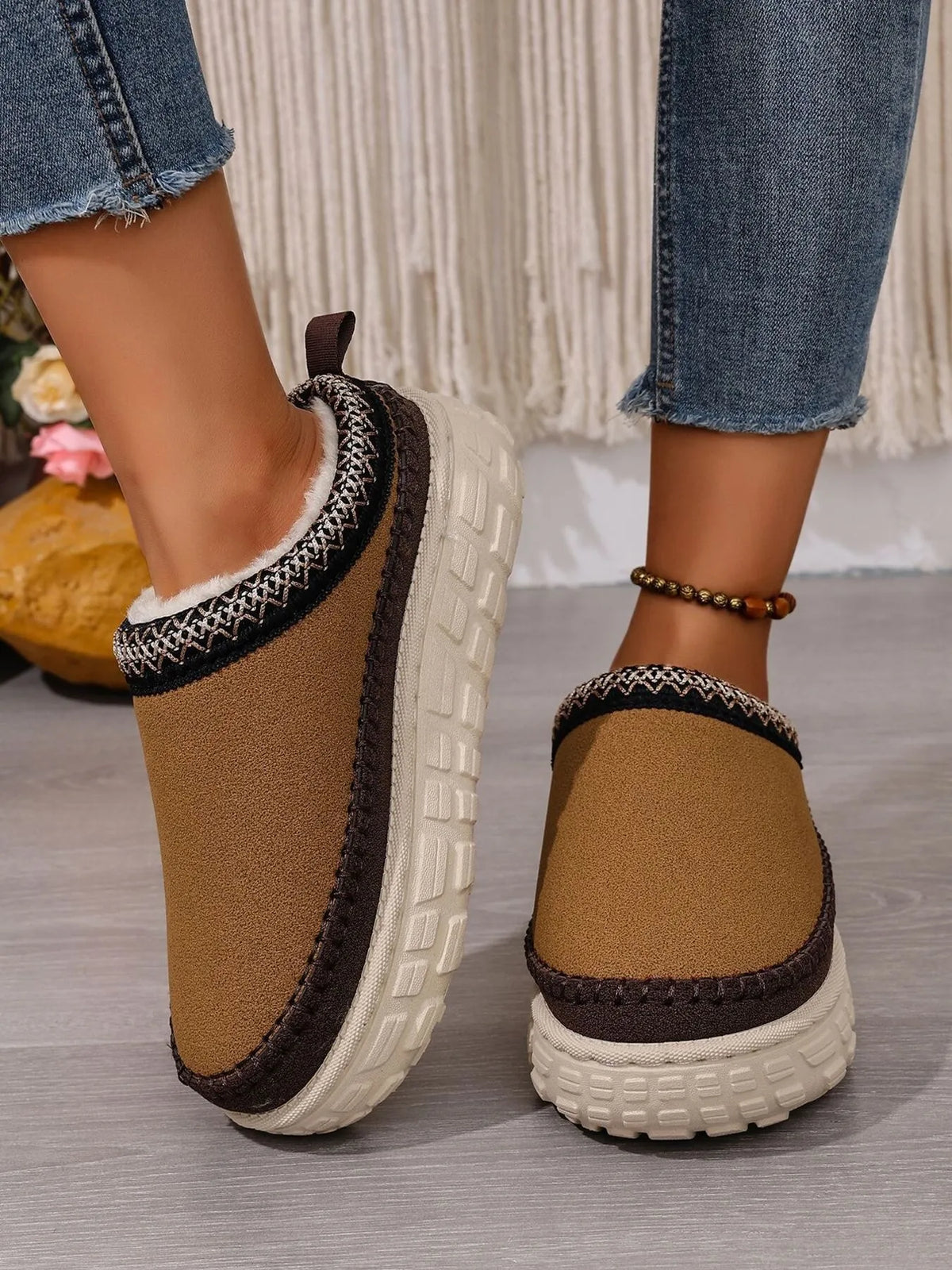 Embroidered Trim Round Toe Platform Boots - Ladyez
