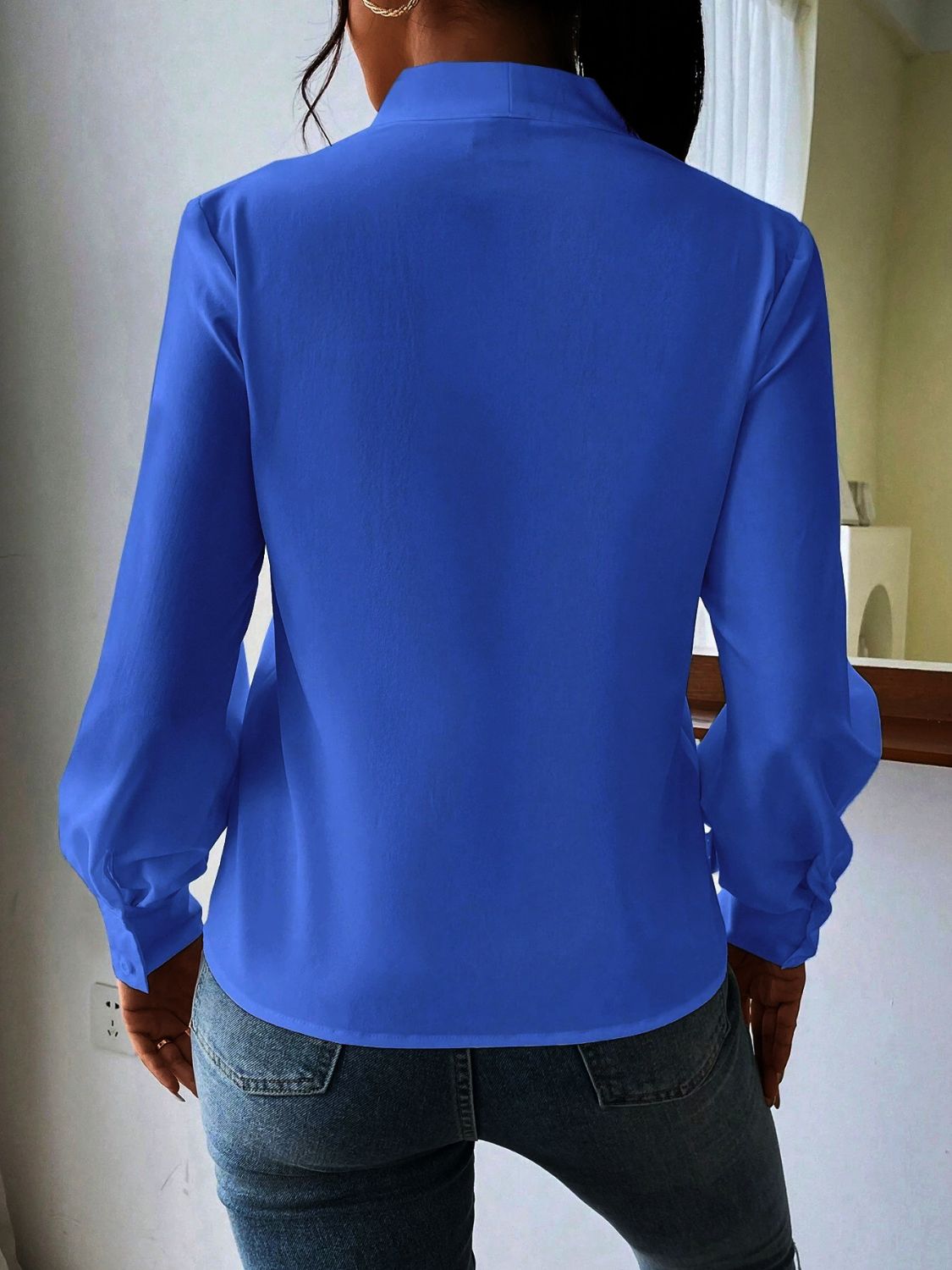 V Neck Long Sleeve Top - Ladyez
