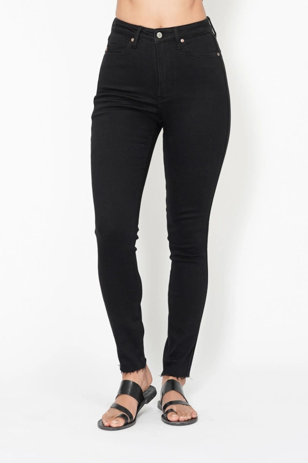 Judy Blue Full Size High Waisted Tummy Control Shield Pockets Skinny Jeans Plus Size - Ladyez