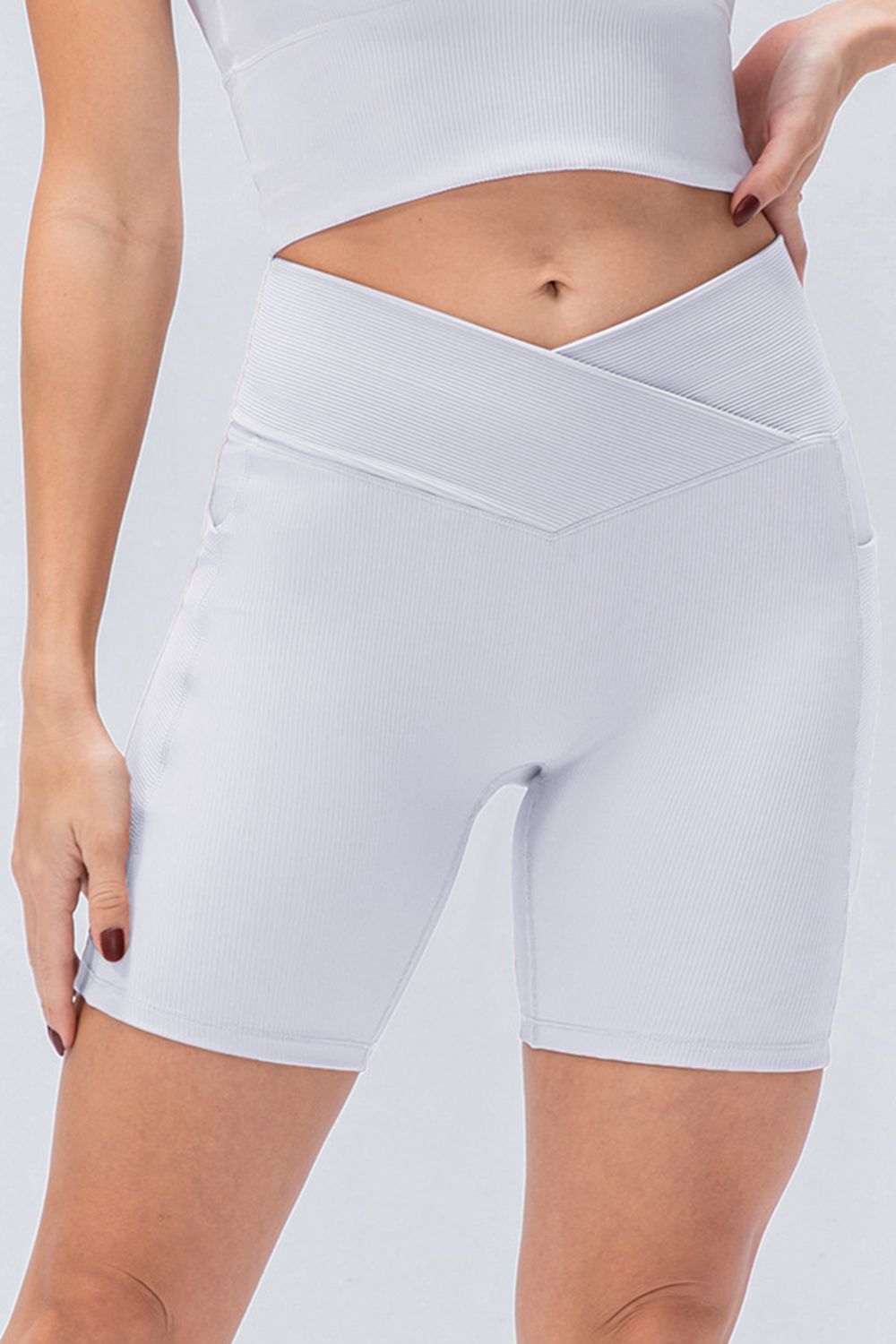 Slim Fit V-Waistband Sports Shorts - Ladyez