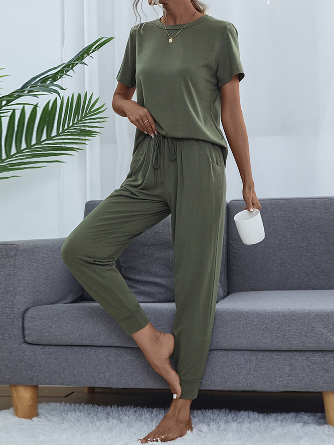 Shiny Round Neck Short Sleeve Top and Pants Set - Ladyez