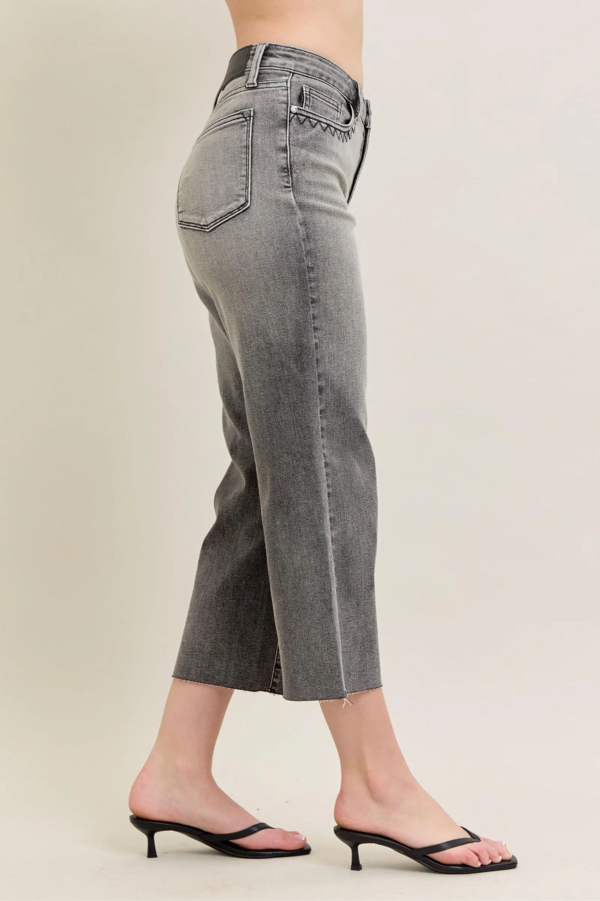 Judy Blue Full Size Wide Leg Capris Jeans Plus Size - Ladyez