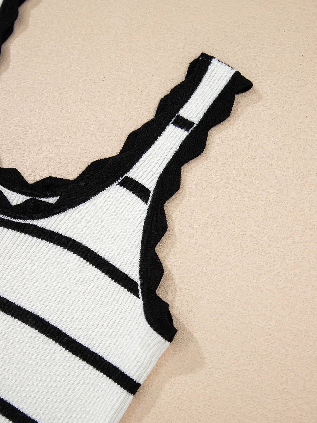 Stripe Scalloped Edge Crew Neck Knit Tank Top - Ladyez