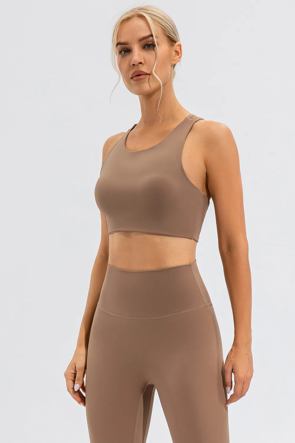 Round Neck Cutout Cropped Active Tank - Ladyez