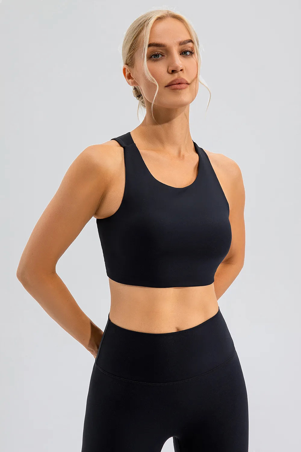 Round Neck Cutout Cropped Active Tank - Ladyez
