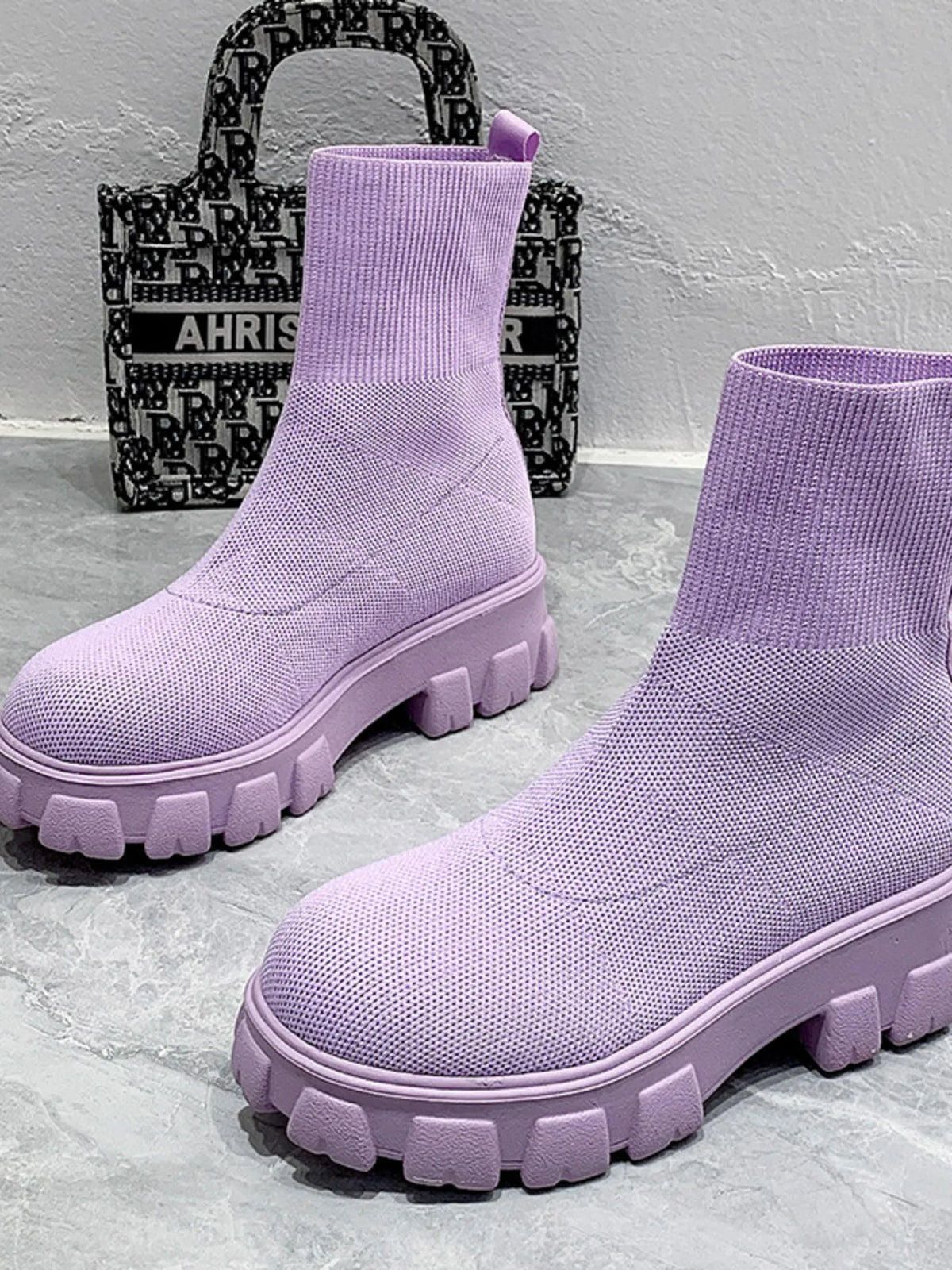 Round Toe Platform Boots - Ladyez
