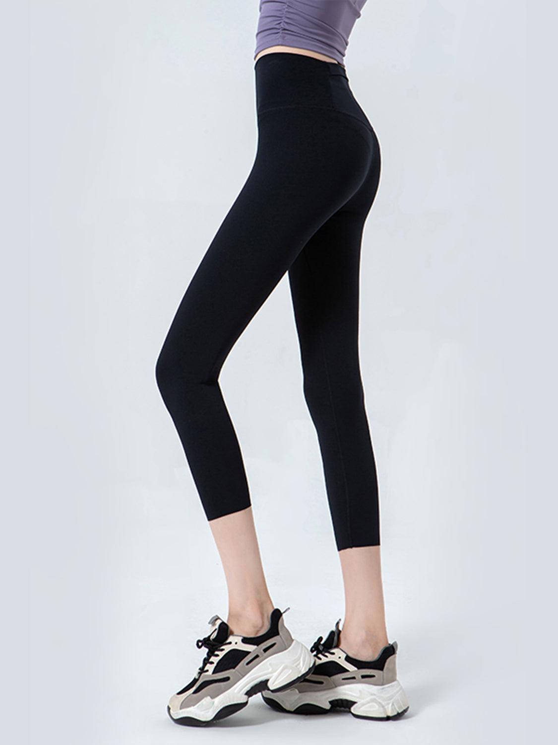 Wide Waistband Cropped Sports Leggings - Ladyez