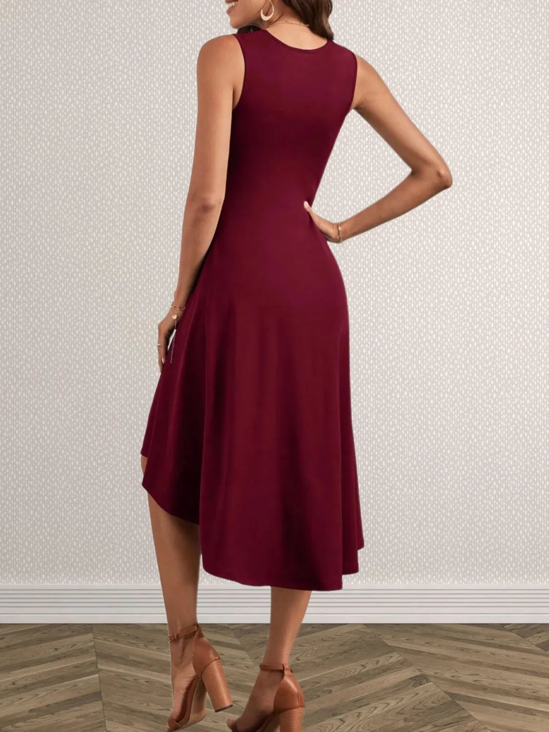 Ruched Round Neck Sleeveless Dress - Ladyez