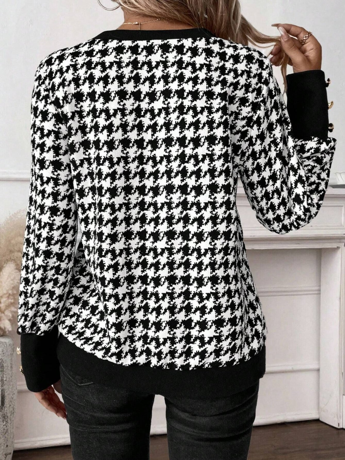 Houndstooth V-Neck Long Sleeve T-Shirt - Ladyez