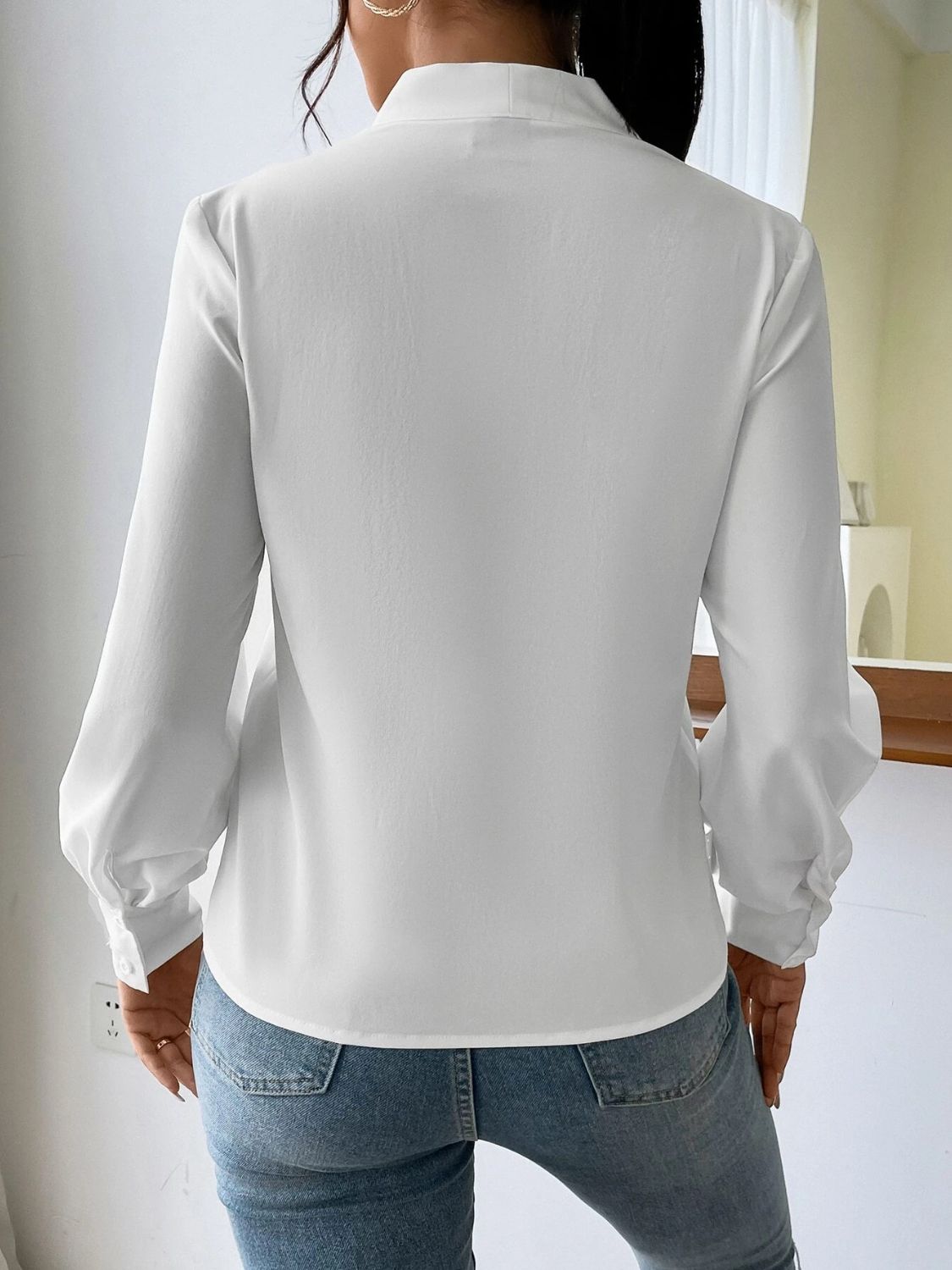 V Neck Long Sleeve Top - Ladyez