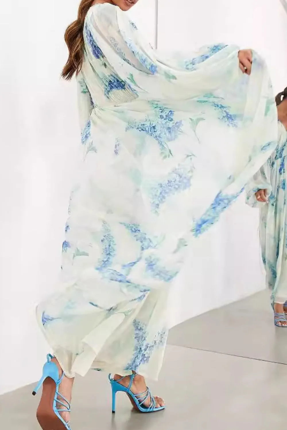 Floral Print Bohemian Maxi Dress with Balloon Sleeves - Ladyez