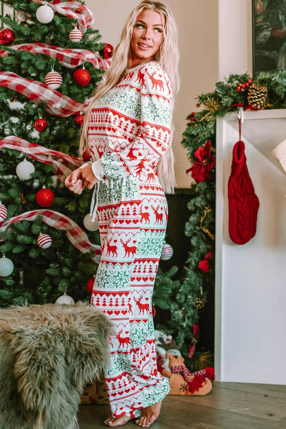 Christmas Element Round Neck Top and Pants Lounge Set - Ladyez