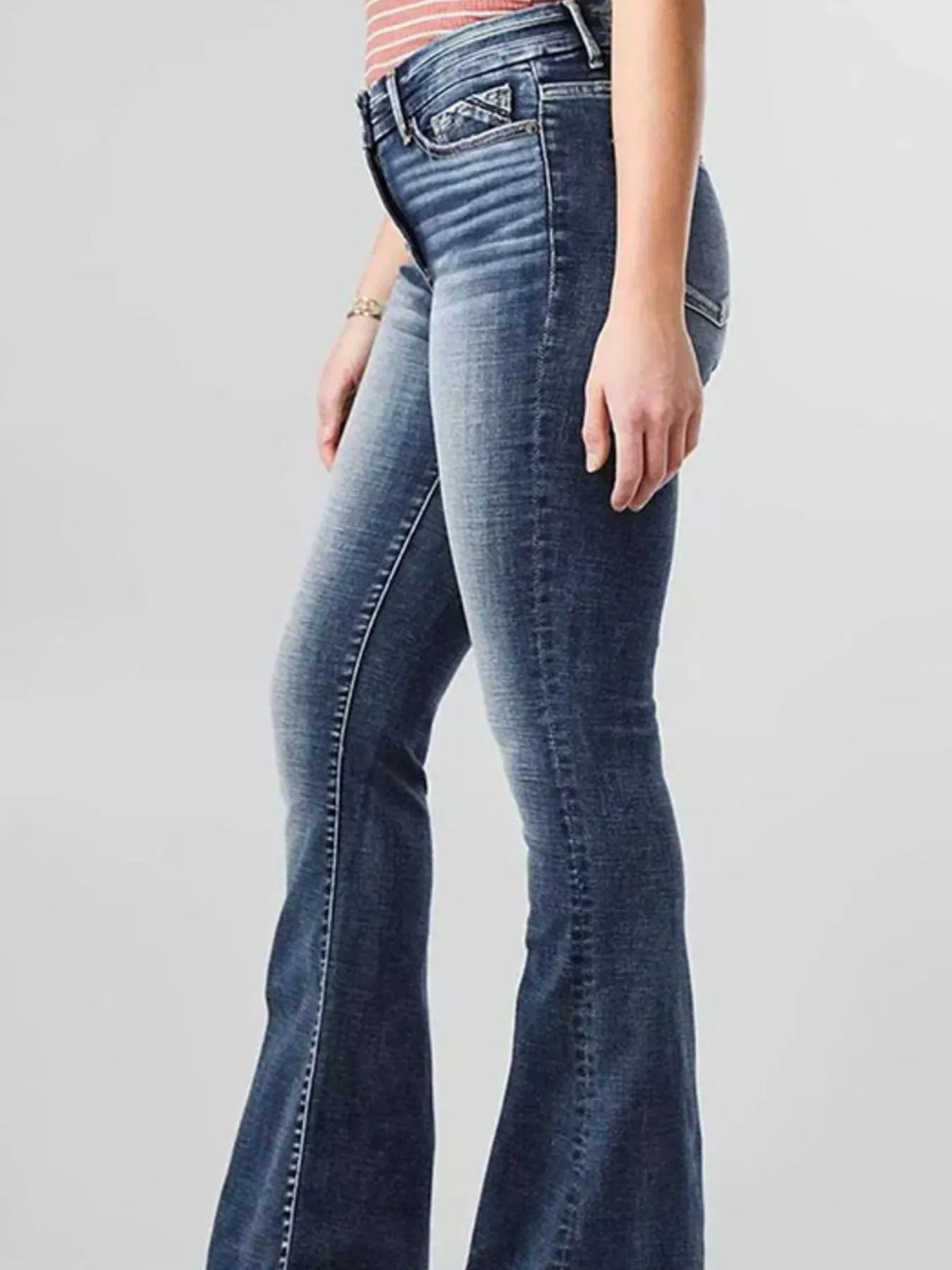 High-Rise Flare Gradient Wash Jeans - Ladyez