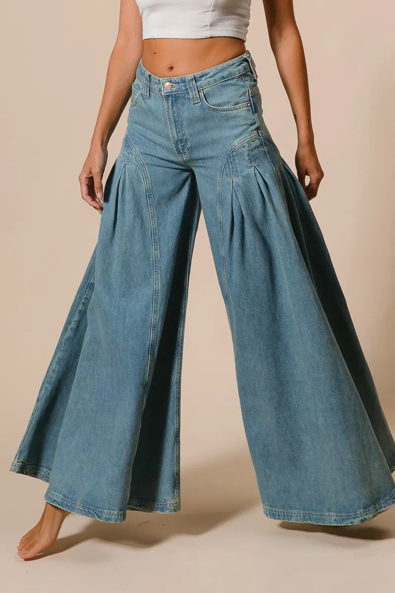 BiBi Pleated Detail Wide Jeans - Ladyez
