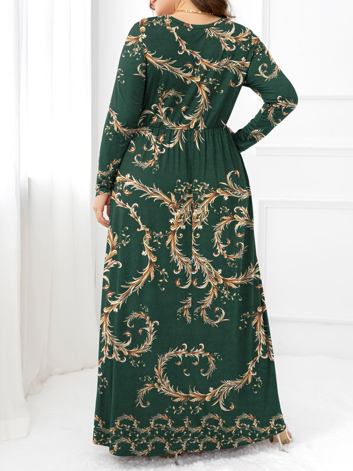 Plus Size Round Neck Maxi Dress with Pockets - Ladyez