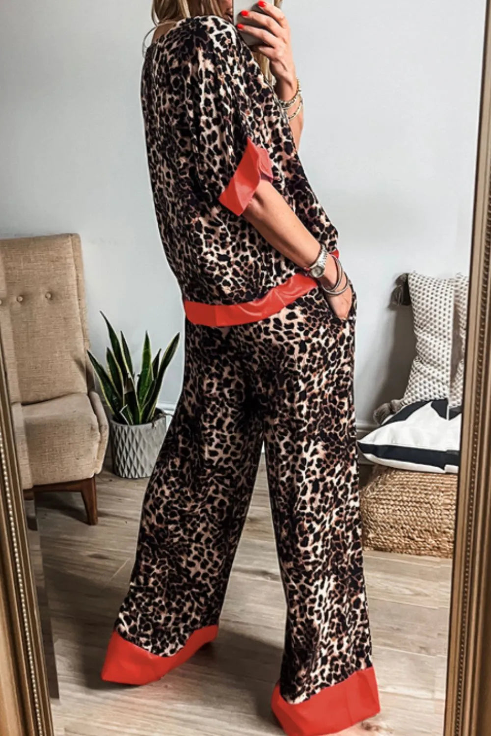 Contrast Trim Leopard Round Neck Top and Pants Lounge Set - Ladyez
