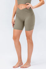 Slim Fit V-Waistband Sports Shorts - Ladyez