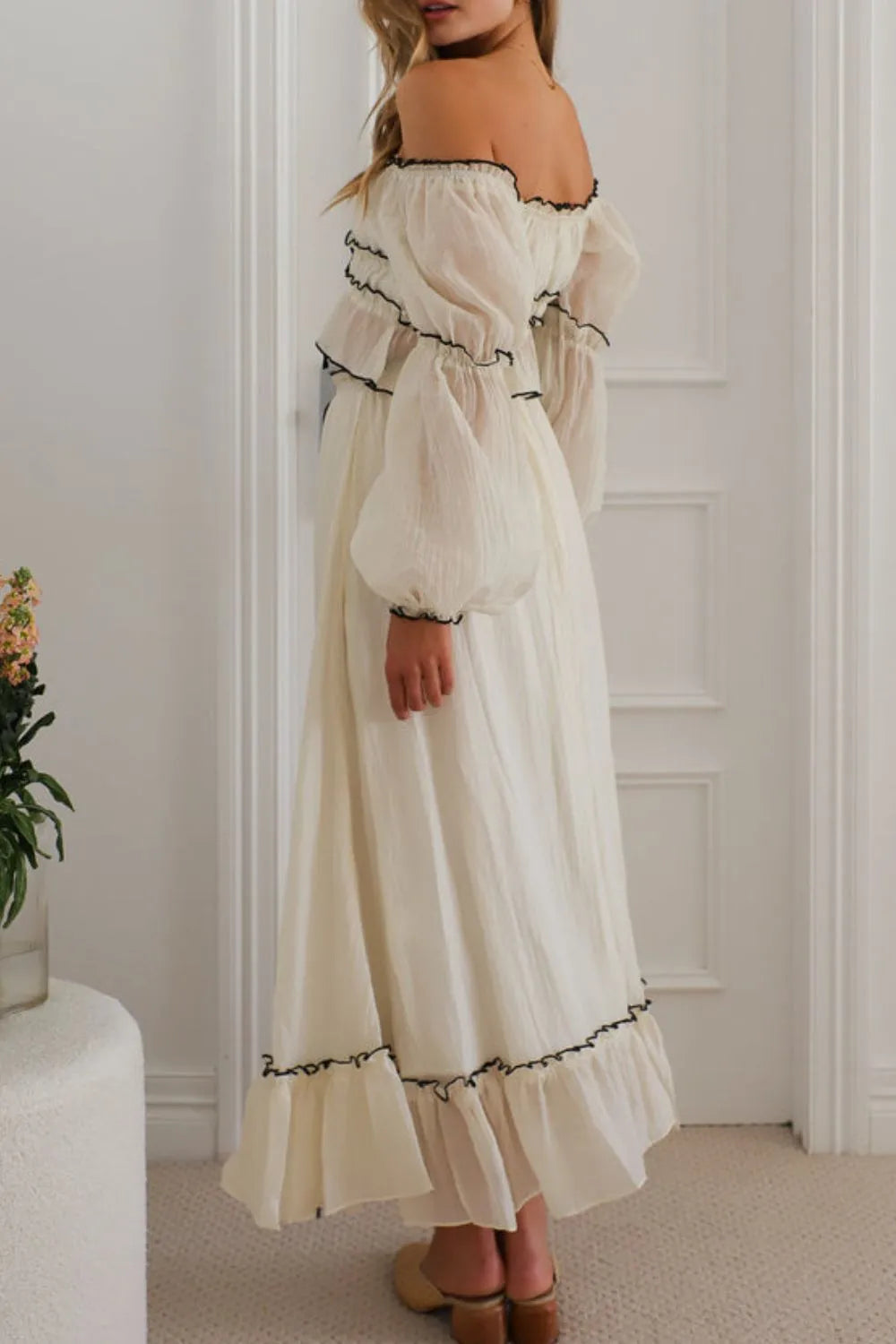 Off-Shoulder Top and Skirt Set - Ladyez