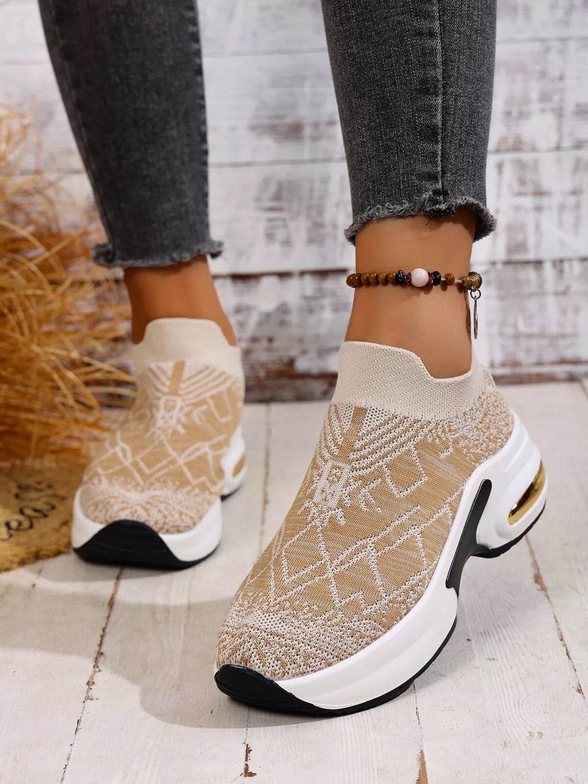 Mesh Round Toe Platform Sneakers