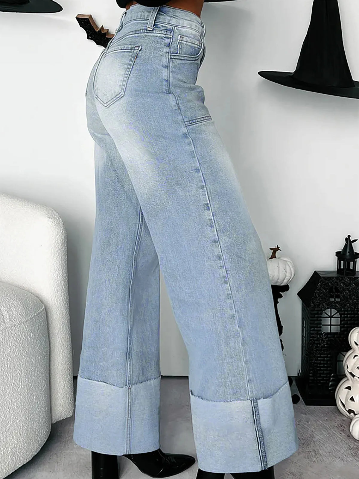 High-Waisted Wide-Leg Jeans with Cuffed Hem - Ladyez