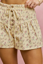 SO ME Floral Print Denim Pintuck Elastic Waist Shorts