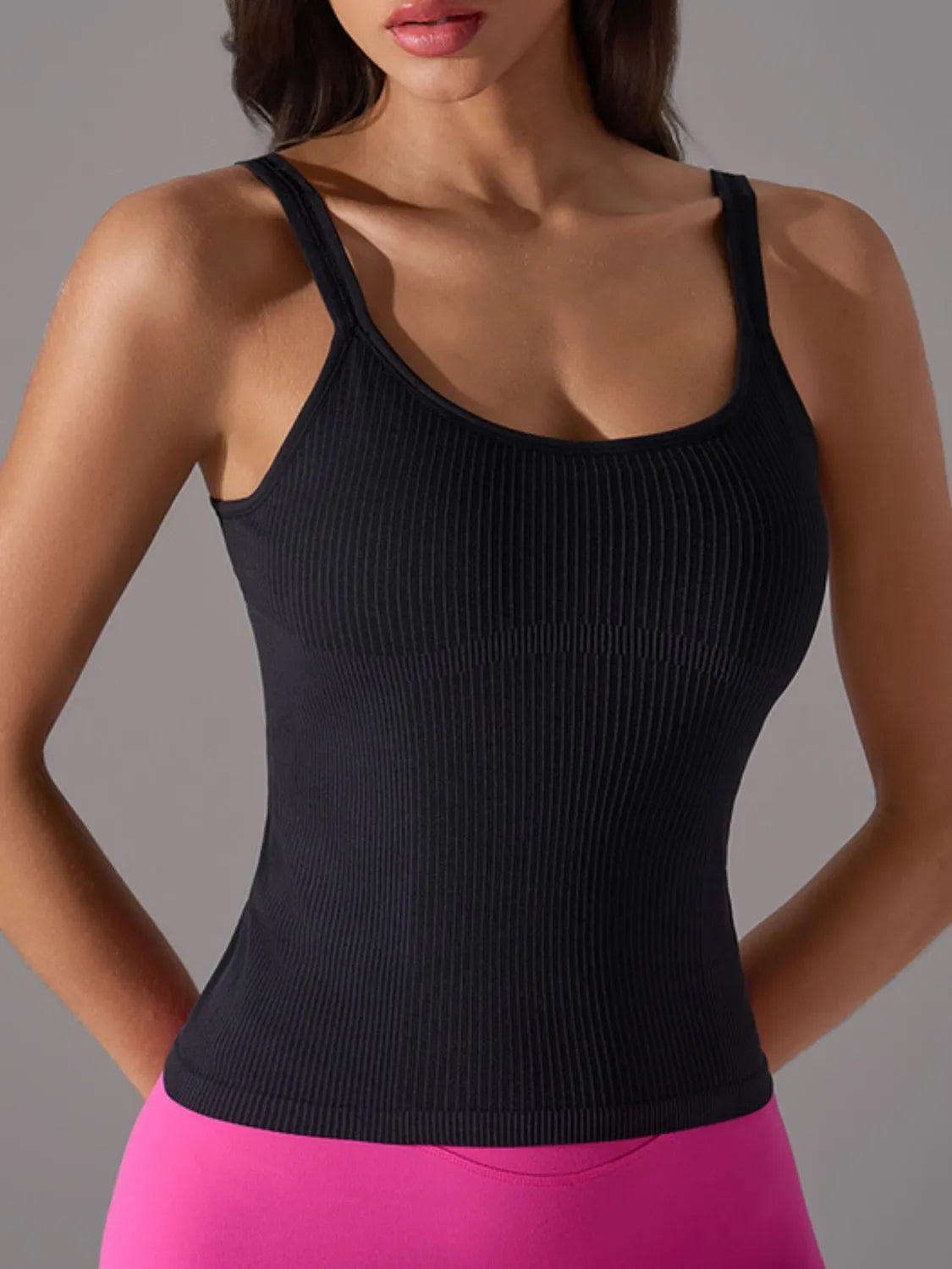 Scoop Neck Active Tank with Detachable Chest Pads - Ladyez