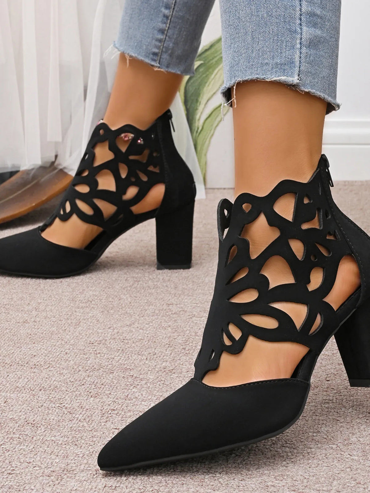 Pointed Toe Cut-Out Block Heel Pumps - Ladyez