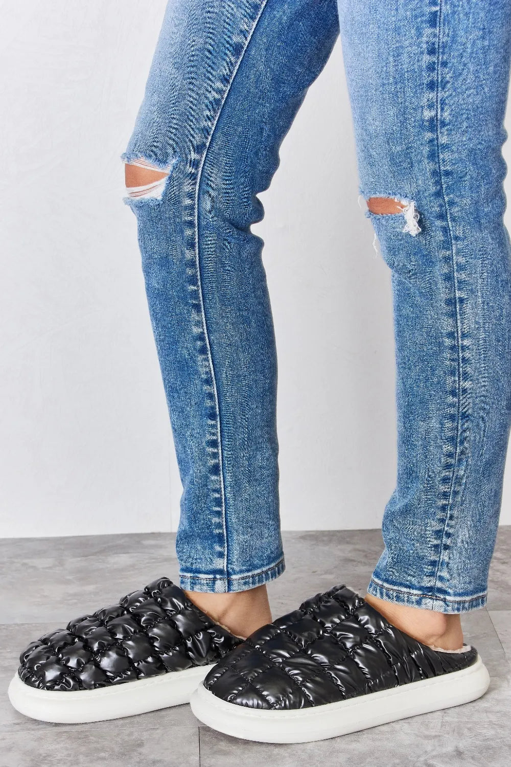 Melody Puffer Plush Slippers - Ladyez