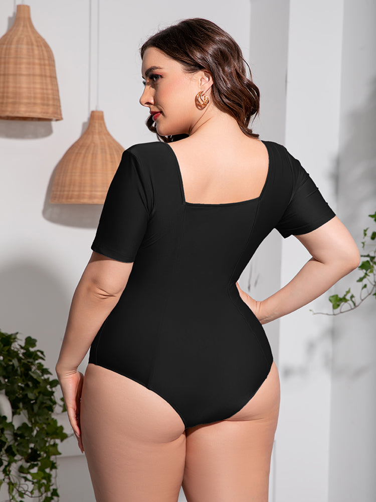 Plus Size Scoop Neck Short Sleeve One-Piece Swimsuit - Ladyez