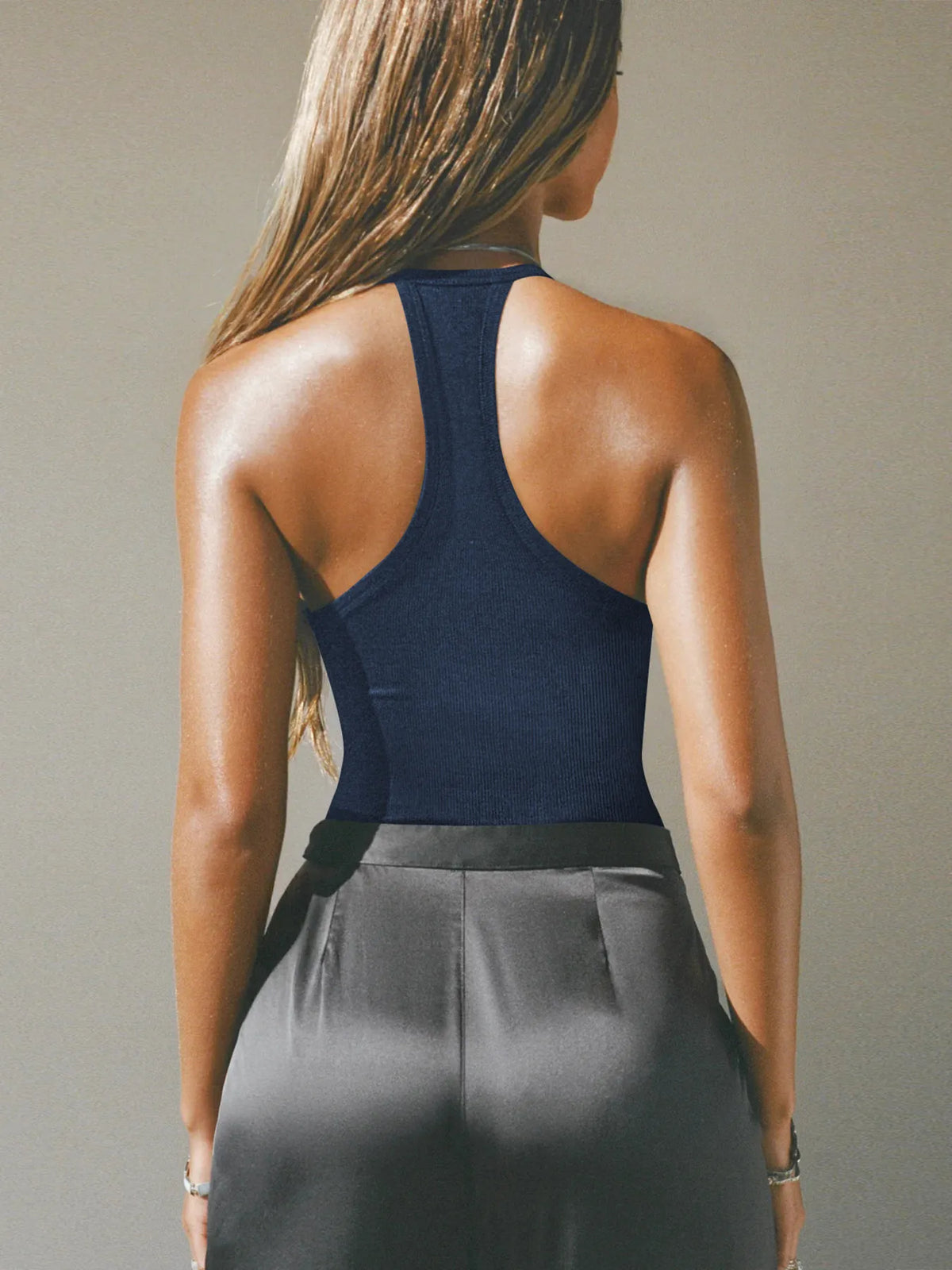 Cutout Ribbed Tank Top - Ladyez