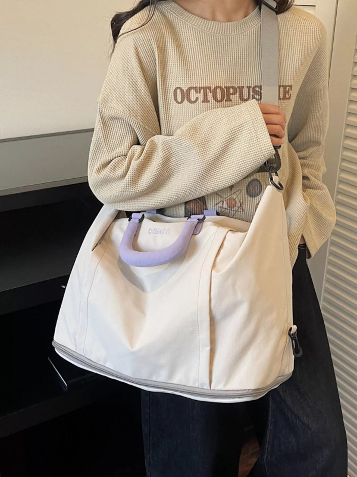Lightweight Nylon Travel Bag