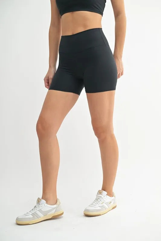 MONO B Venice Cloud Light Contour Biker Shorts - Ladyez