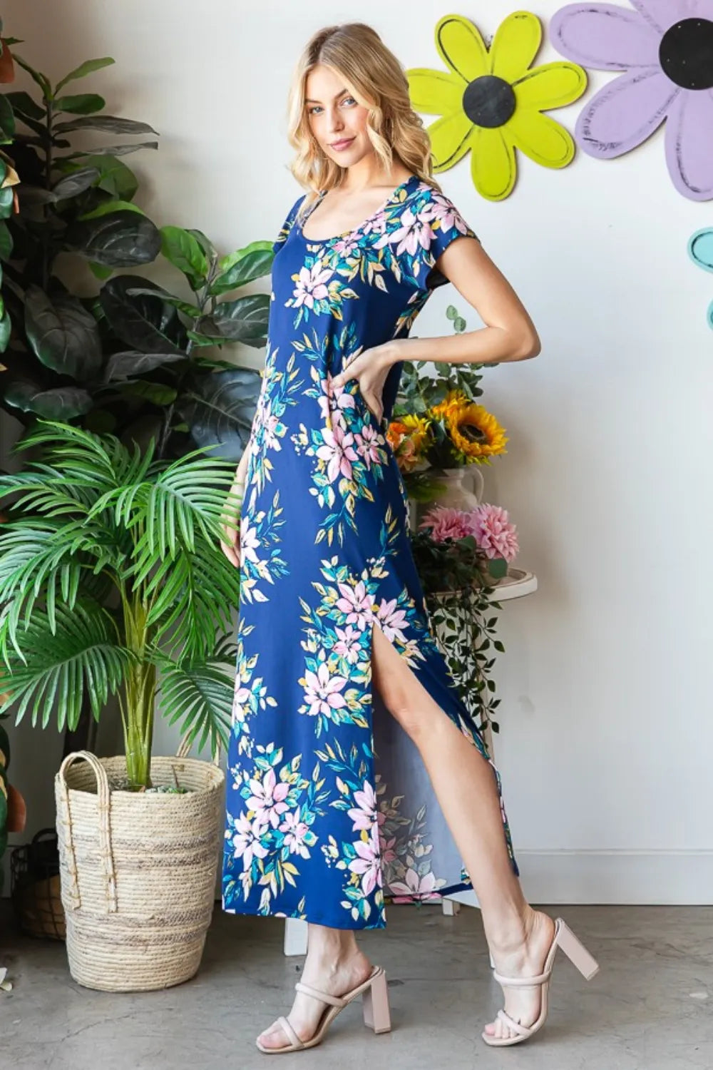 Heimish Full Size Floral Short Sleeve Slit Dress - Ladyez
