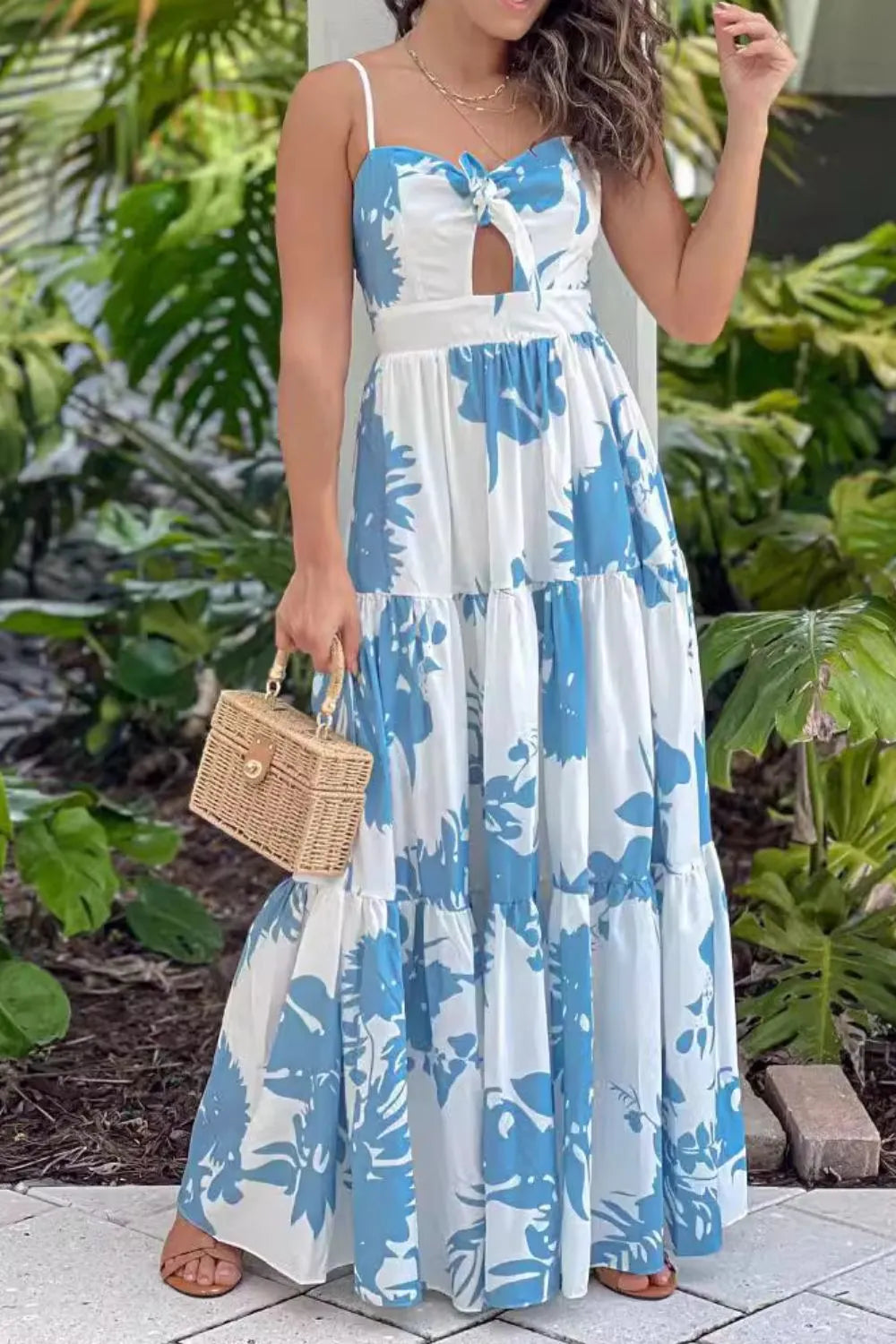 Cut-Out Sweetheart Neck Maxi Dress - Ladyez