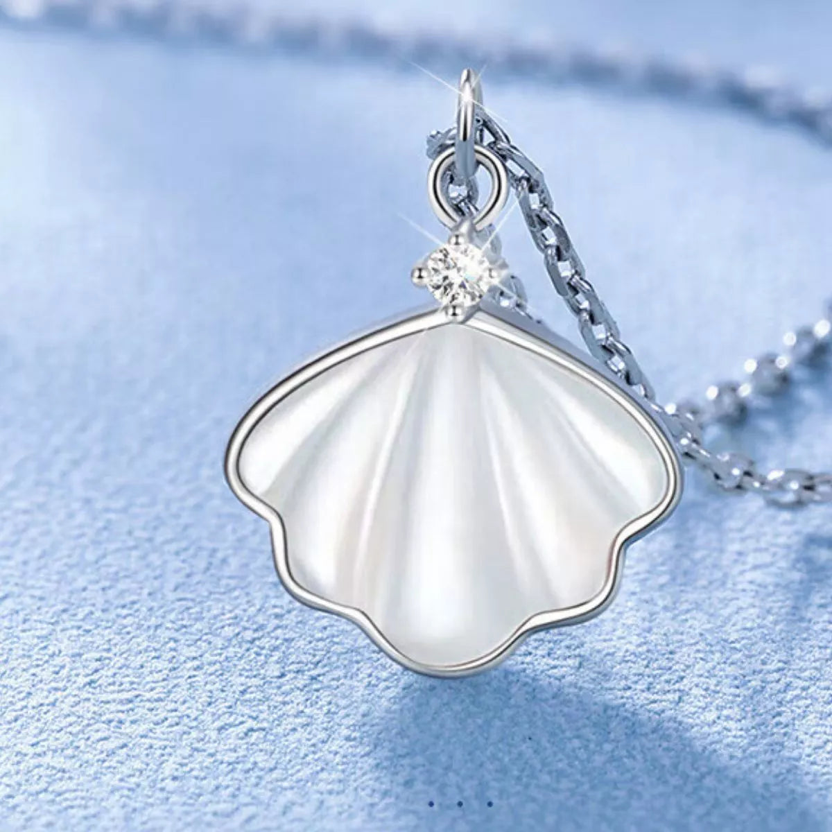 925 Sterling Silver Zircon Shell Necklace