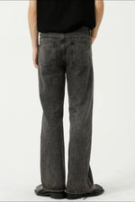 Mid Rise Jeans with Pockets