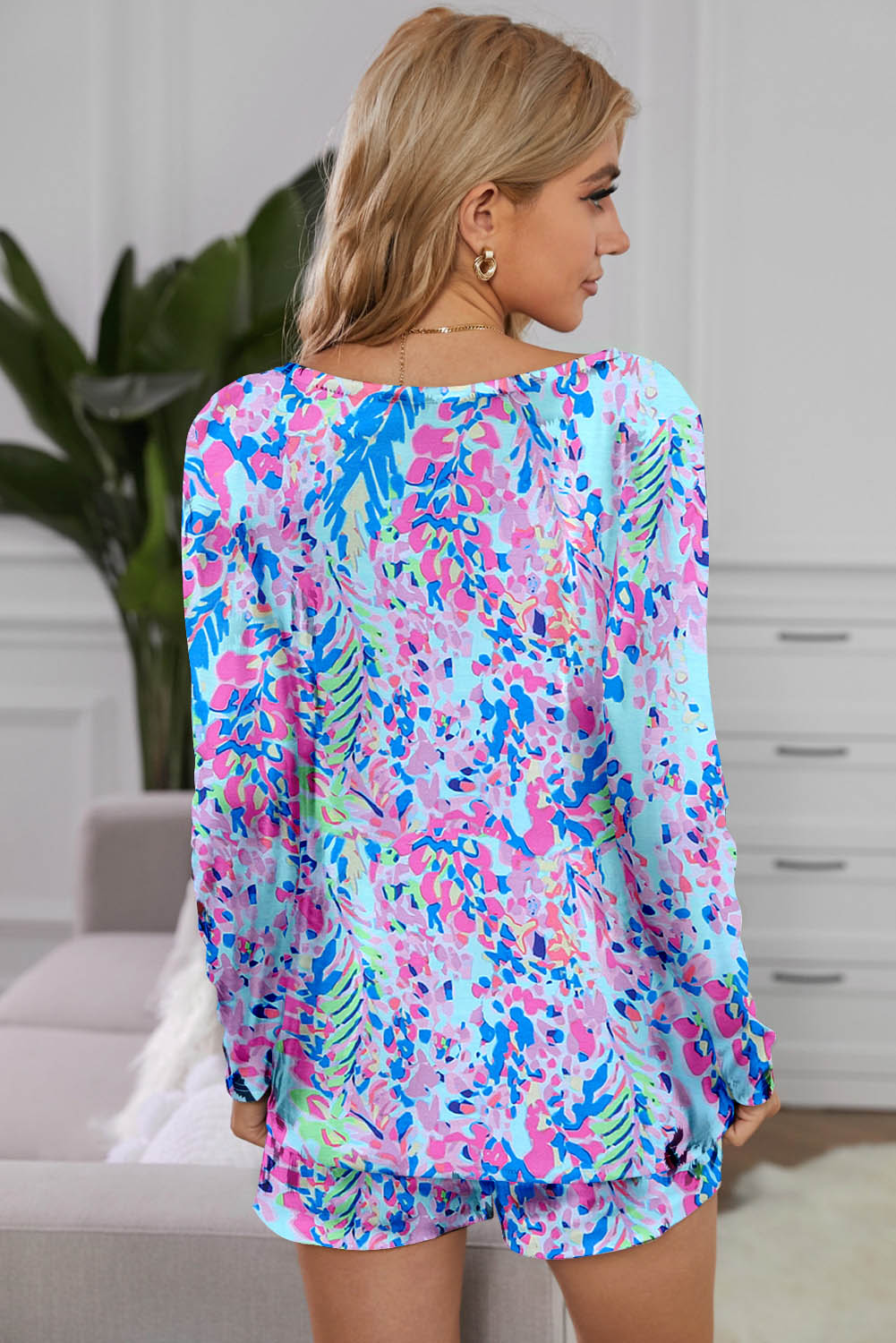 Round Neck Printed Top and Shorts Lounge Set - Ladyez