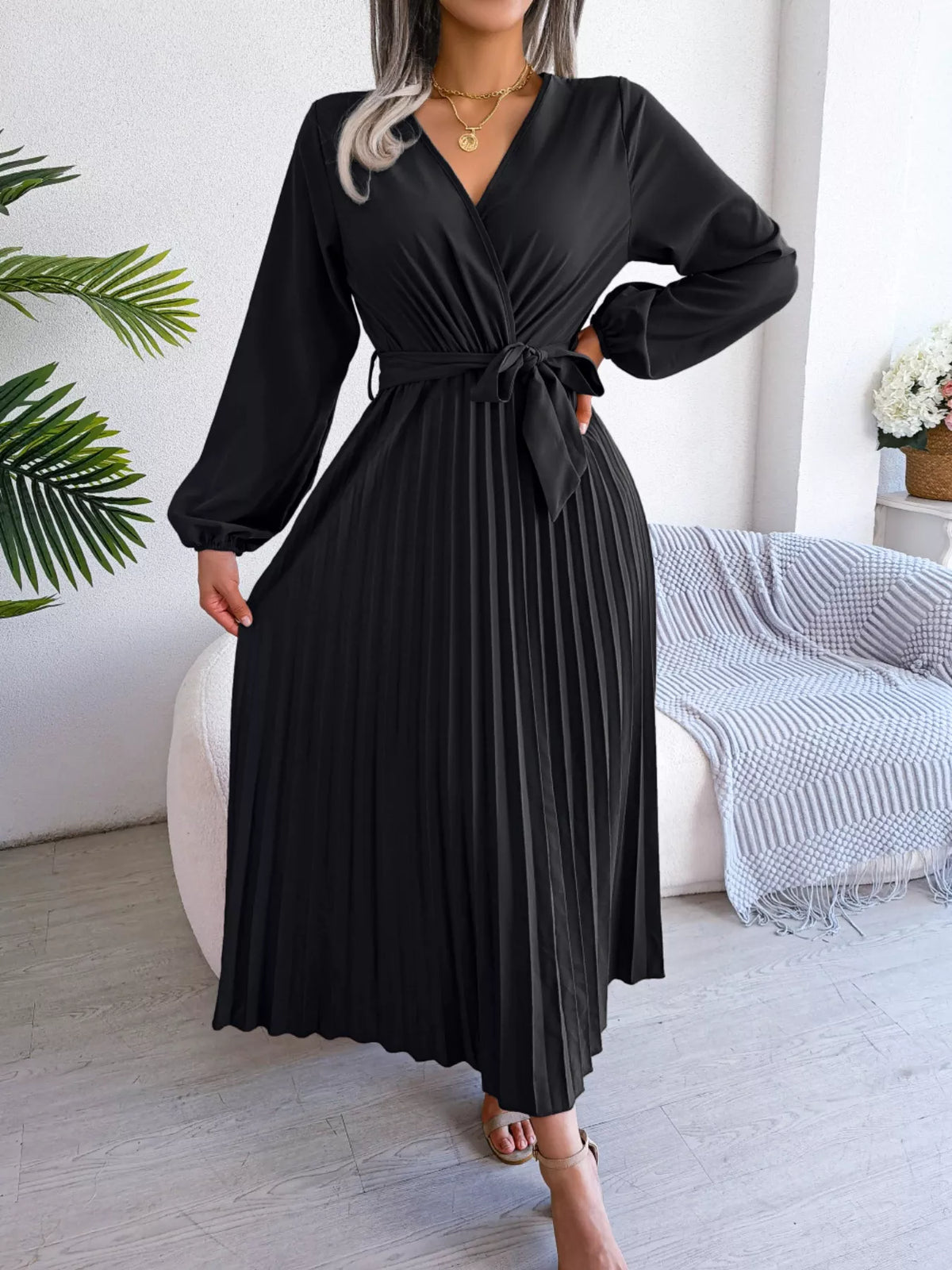 Elegant Pleated Front Tie Long Sleeve Dress