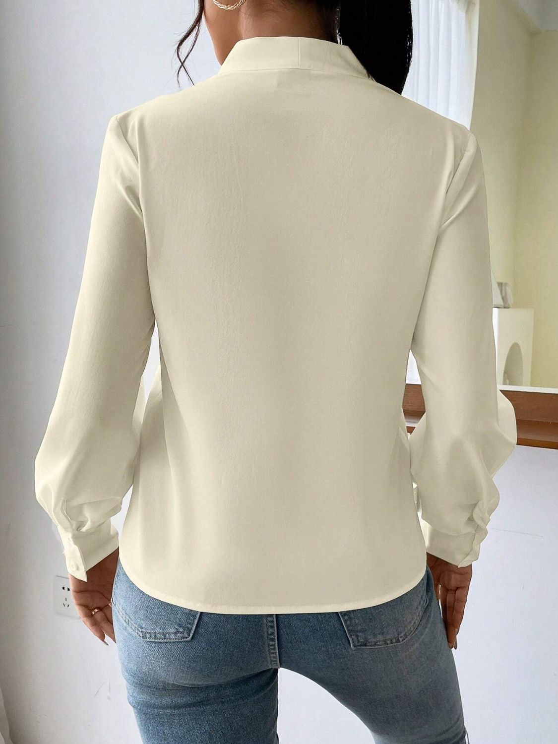 V Neck Long Sleeve Top - Ladyez