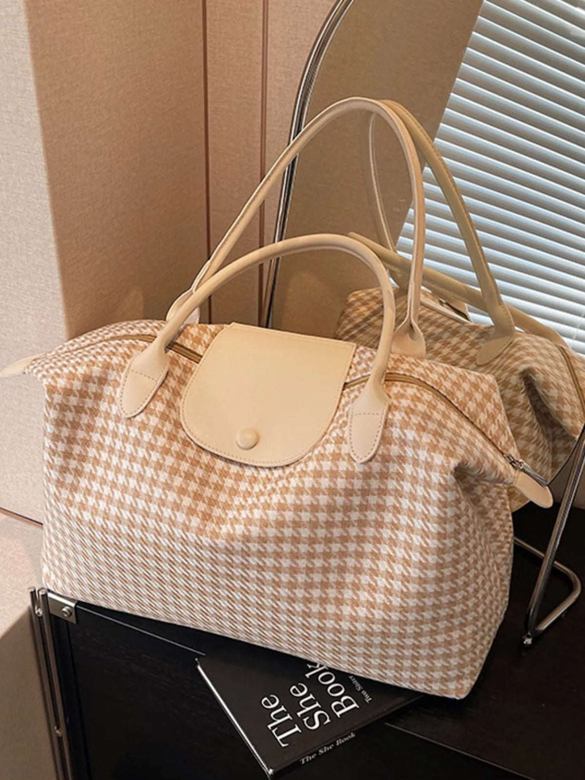 Plaid Pattern Travel Bag
