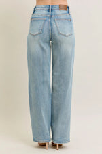 Judy Blue Full Size Hw Destroy & Knee Patch Straight Jeans Plus Size - Ladyez
