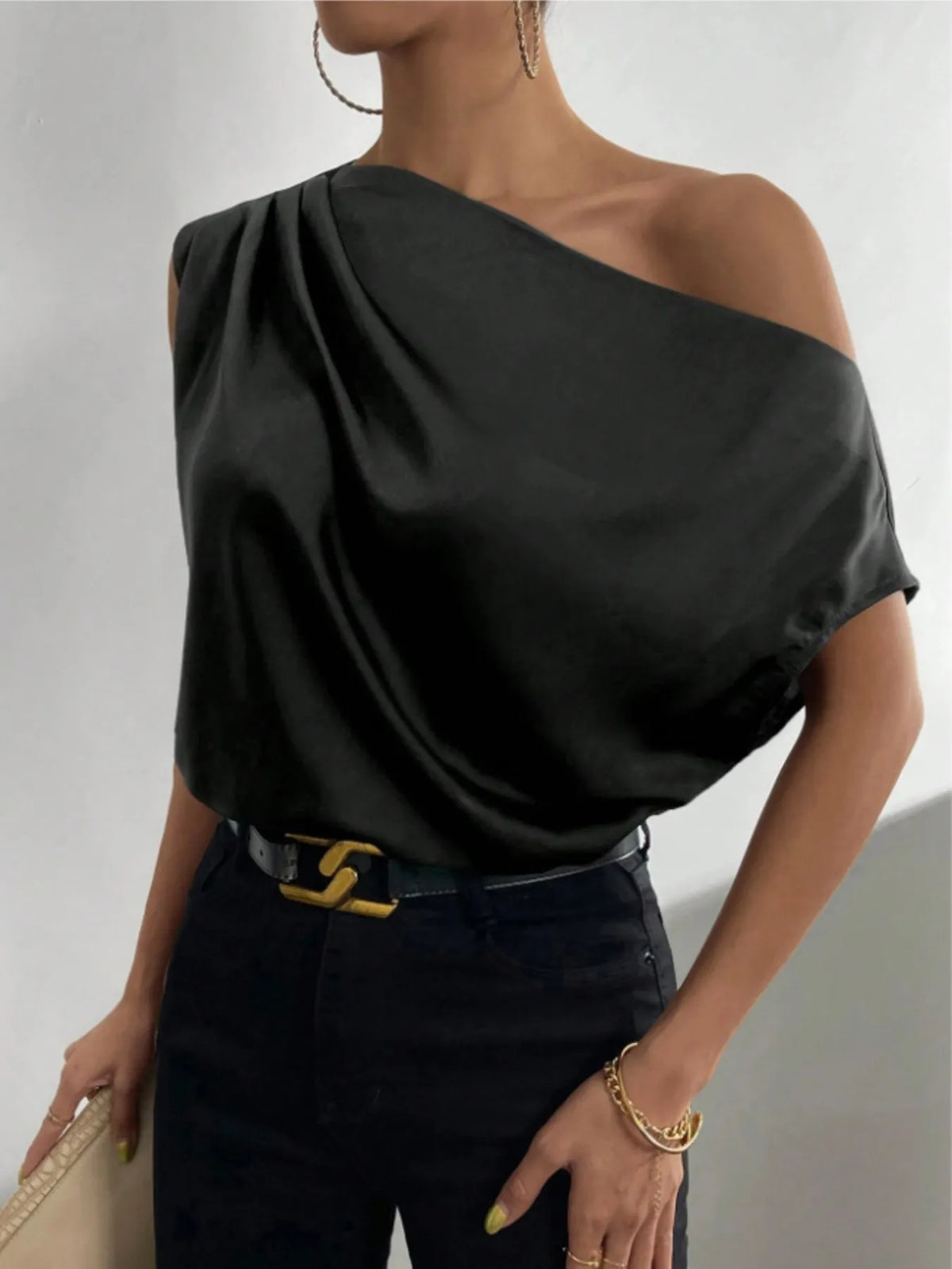 Asymmetrica One-Shoulder Draped Blouse - Ladyez