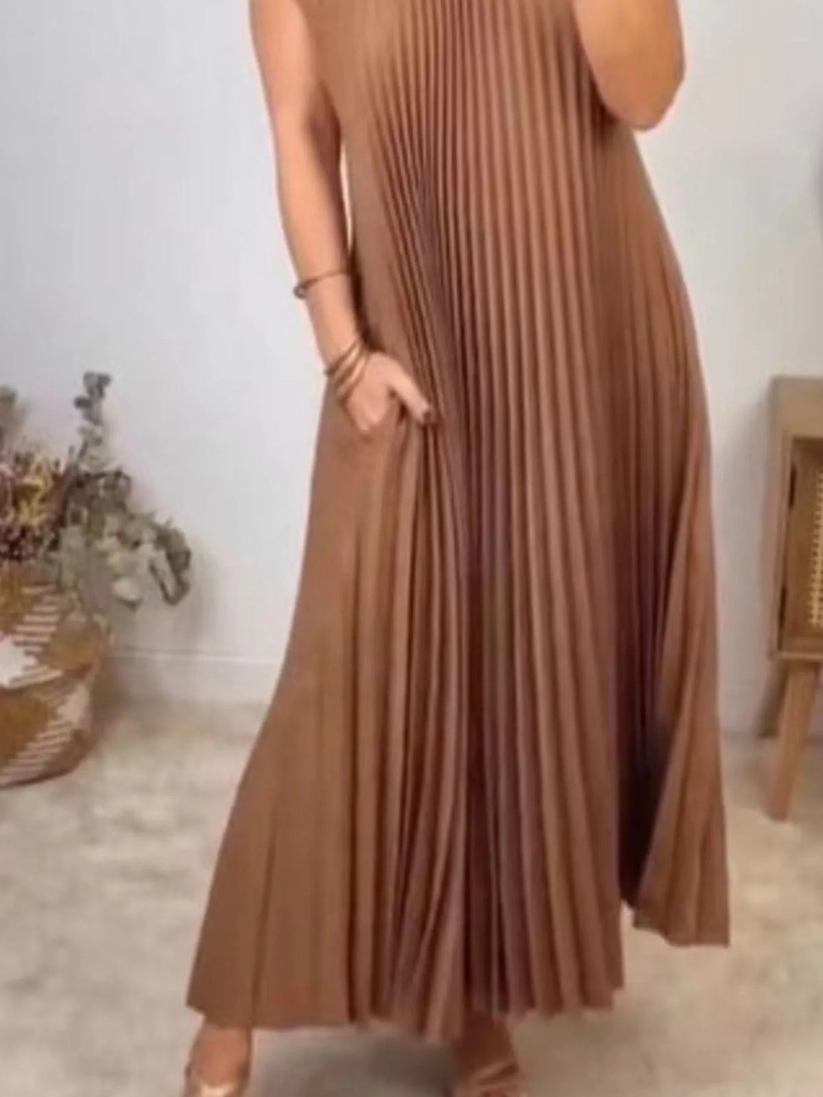 Full Size Pleated Round Neck Maxi Dress Plus Size - Ladyez