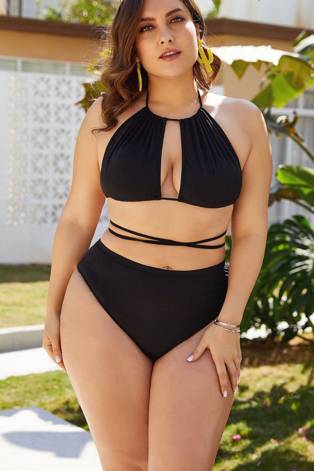 Plus Size Cutout Tied Backless Bikini Set - Ladyez