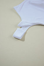 Scoop Neck Sleeveless Bodysuit - Ladyez
