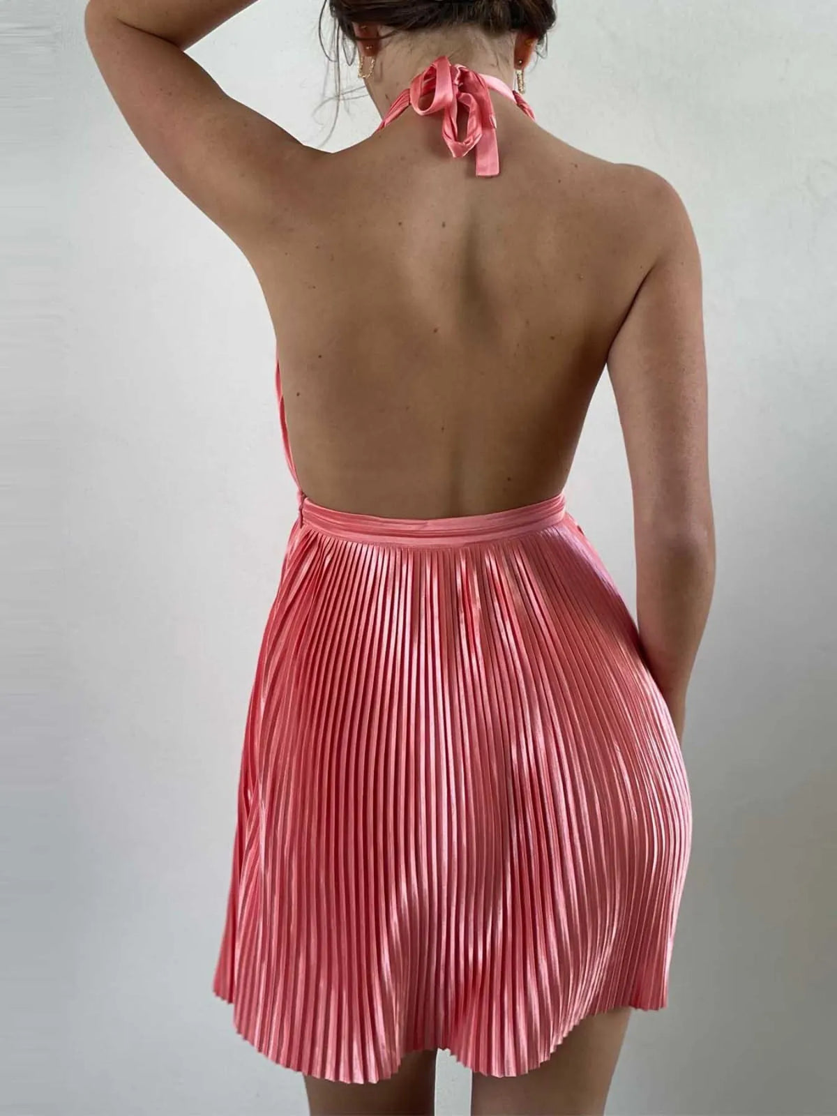 Pleated Halter Neck Mini Dress - Ladyez