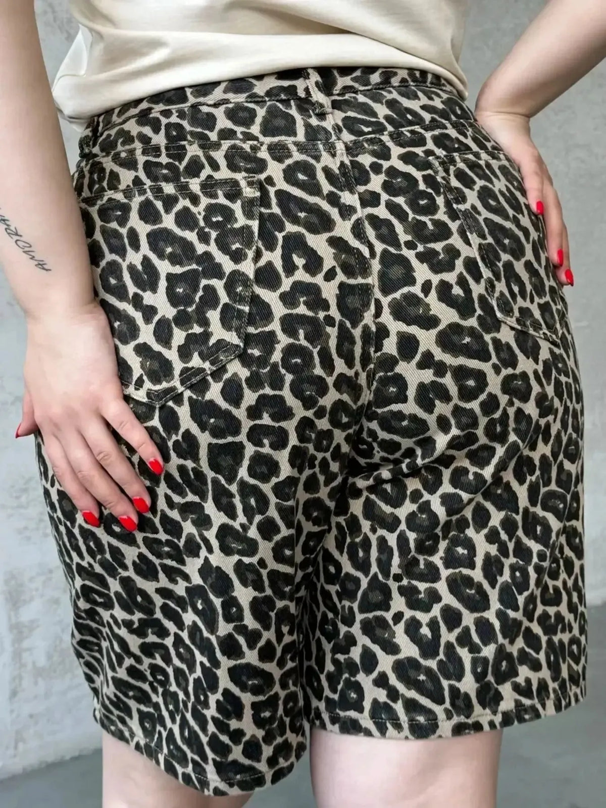 Leopard Print High-Waisted Casual Shorts